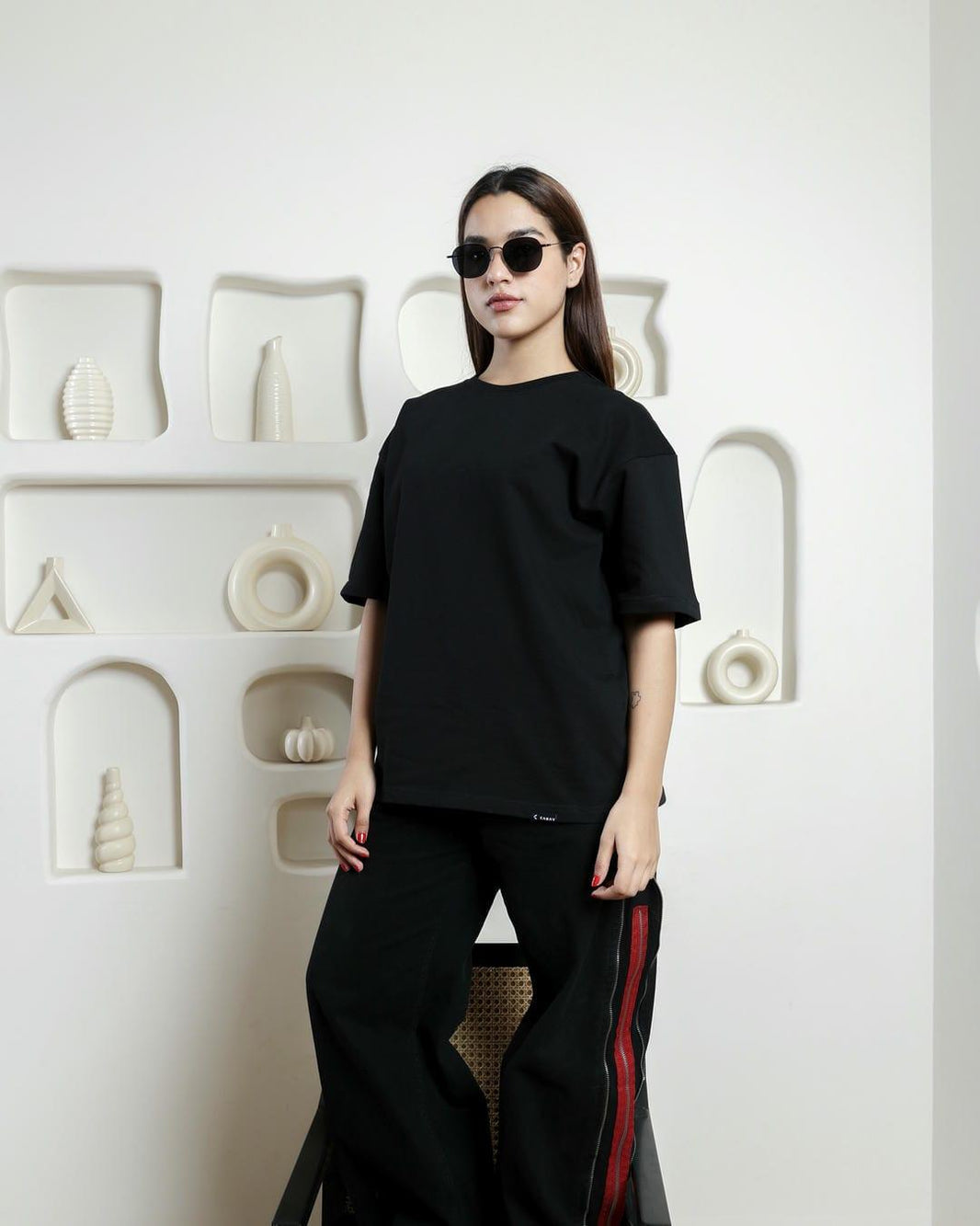Black Oversized T-Shirt - CARAV